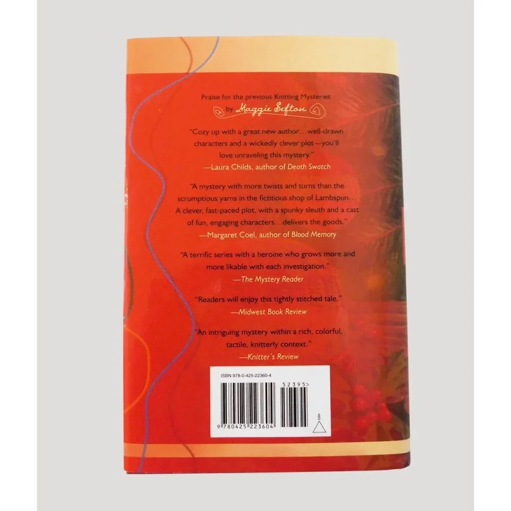Fleece Navidad By Maggie Sefton 1st Ed 2008 Knitting Mystery Hardcover Jacket - Picture 2 of 4